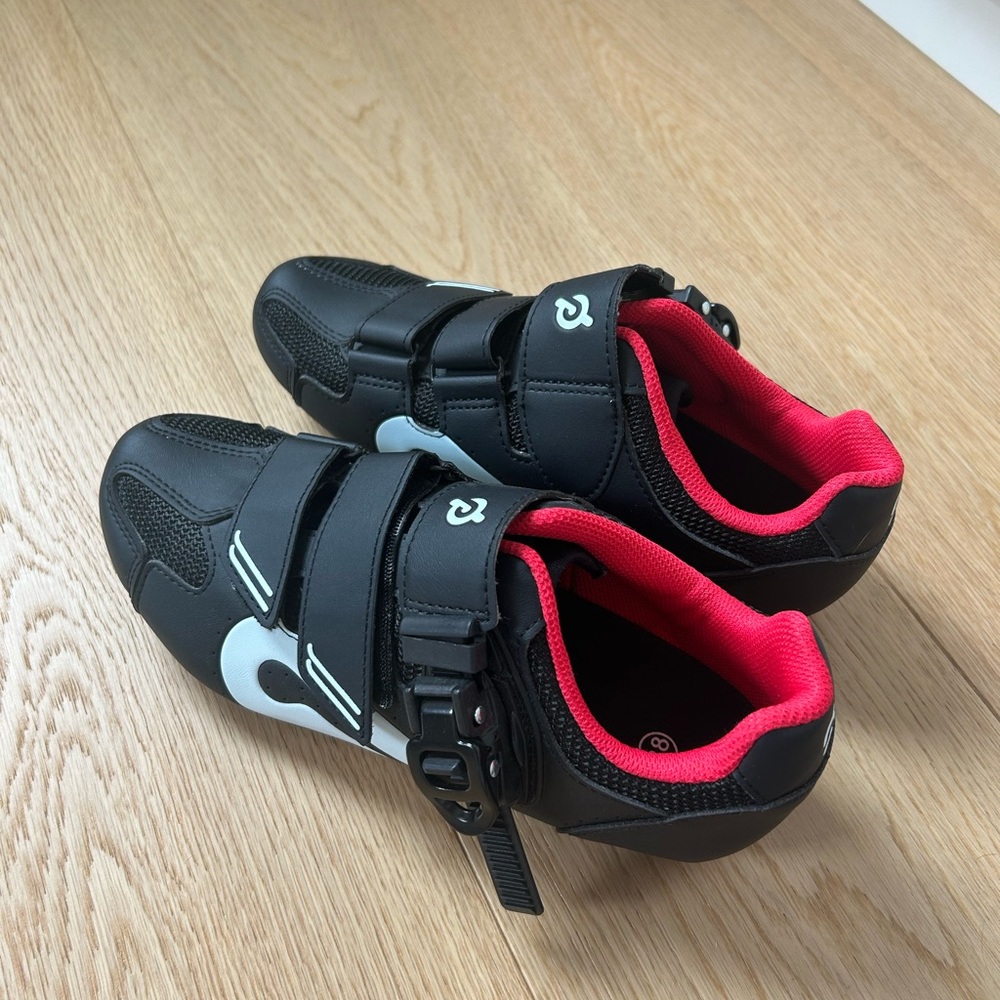 Peloton bike shoes